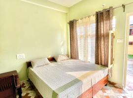 Rooms with Kitchenette , Bir Colony，位于比尔瓦的酒店