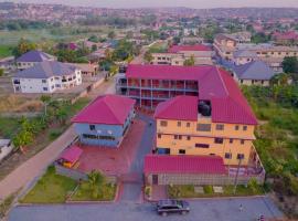 Milady Hotel，位于Amasaman的酒店