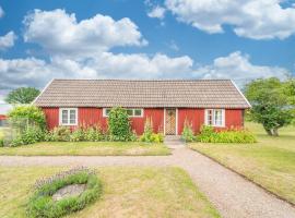 Lantligt gästhus - Sängkläder & handdukar ingår，位于费尔耶斯塔登的酒店