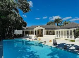Charming Italian Vila in Casa de Campo