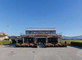 OPHELIA Hotel，位于Cazzago San Martino的酒店