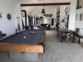 Bunker 35，位于凯沃拉尔的酒店