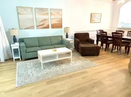 Stay Salty-Newly Renovated-Barefoot Resort, 2 Pools