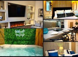 Tudor Hot Tub Family House，位于莱瑟姆-圣安妮的酒店