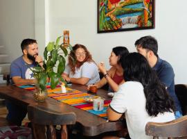 La Chiva Hostal Armenia，位于亚美尼亚的旅馆