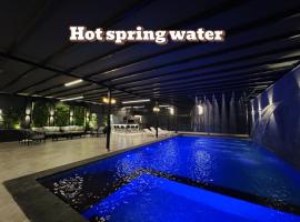 LV Spring Water Resort，位于Mukāwir的酒店