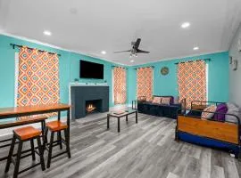Spacious Montrose Apartment Close to Downtown Houston
