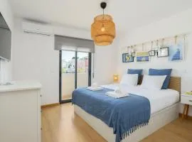 Prime Location, Pool, Free Parking