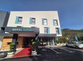 Hotel Luna Bihać，位于比哈奇的酒店