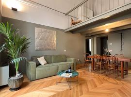 Elena Suites，位于莱切的酒店