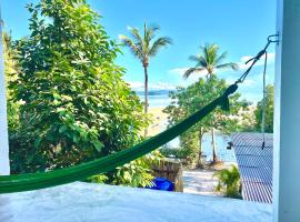 Cozy Seaview Beach Studio，位于帕干岛的酒店