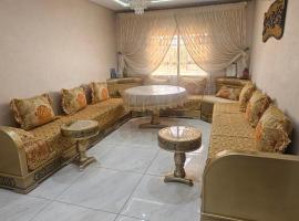 Appartement Nador，位于纳祖尔的海滩酒店
