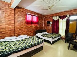 Vansh hotel，位于Jawāla Mukhi的酒店