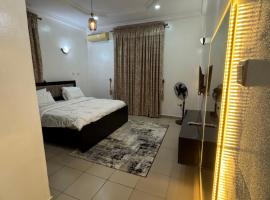 EFFAZ Apartments Airport Road Lugbe，位于阿布贾的酒店