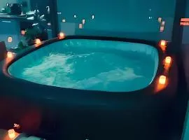 Unique Penthouse with Jacuzzi & Garden