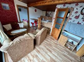 Drevený Raj Apartmán，位于赫拉布斯的酒店