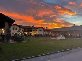 阿格里图里斯莫卡米拉酒店