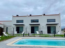 La Santillana Luxury Apartments，位于桑提亚纳德玛的酒店