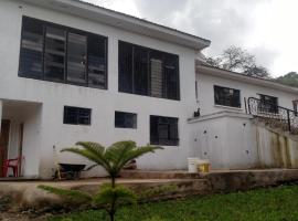 Eden Hill Villas - Njiro, Arusha，位于Nkunjila的酒店