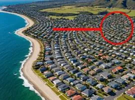 Shoreline Sounds--Studio Coastal Stay in Woonona