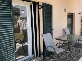 Tillo Apartments 2，位于普拉塔里亚的酒店