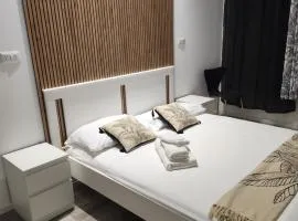 Orange boutique rooms