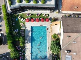 Hotel CampingPark Steiner，位于博尔扎诺机场 - BZO附近的酒店