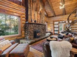 Billy Creek Luxury Lodge on the creek - Sleeps 18!