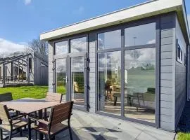 Stunning Home In Den Oever With Wifi