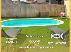 Villa de charme avec piscine privée，位于Ouzouer-sur-Loire的酒店