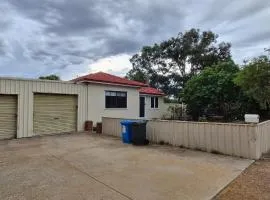 Private room for couple in Esperance