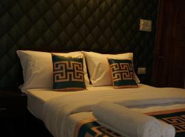Hotel Sky High