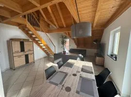 5-Seen-Loft mit 4-6 Schlafplätzen, Ferienwohnung Nähe Ammersee, neu eingerichtet
