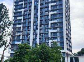 Four seasons sea view Luxury apartment，位于巴统的酒店