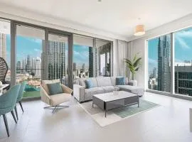 Downtown Dubai 4BR High-Floor Luxury That Sleeps 9