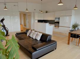 Le Reflet du Lac，位于Hauterive的酒店