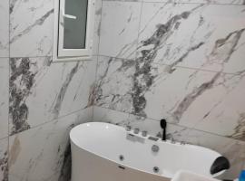 Jasmine，位于Bin Rhilouf的海滩酒店