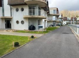 Blutsyde Cannes luxury appartment，位于布列登的酒店