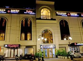 Hotel Mbd Castle，位于莫拉达巴德的酒店