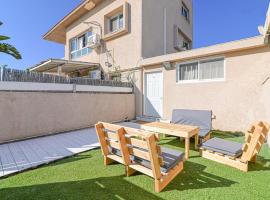 פינה ליד הים，位于哈德拉的酒店