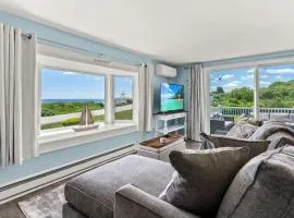 The 1A Escape Deck w Ocean Views Walk to Beach