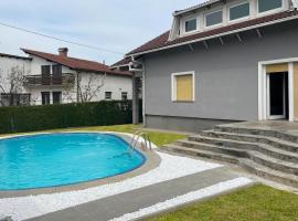 Cozy Home In Sesvete With Wifi，位于赛斯韦泰的酒店