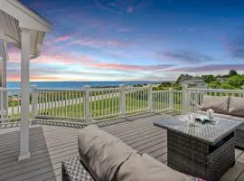 The Sunrise Deck Ocean Views Private Deck