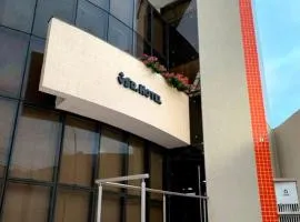 Sr Hotel
