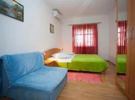 Apartments Mrnjica