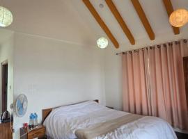 Jungle Nirvana Retreat，位于Meghauli的酒店
