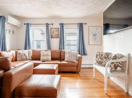 NEW! Family-Friendly Getaway -1 Mi to Dtwn Salem!，位于塞伦的酒店