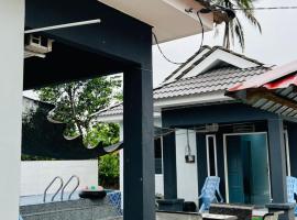 Che Puan Homestay Baling - 2 unit house with kids pool，位于Baling的酒店