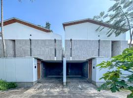 Villa Restu & Villa Svaha by Prada Dewata，位于孟威的酒店
