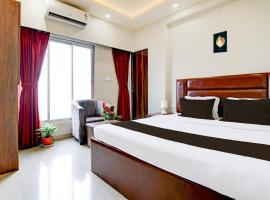 Super Townhouse Kaikhali Near Airport，位于Salua的酒店